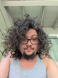 Many people ask if the straight tinsel can work in curly hair...heck yes it  can! #curlyhair #tinselbyapril #tinseled #curls