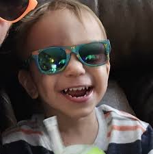 What is the best way to clean the outside of a carburetor?