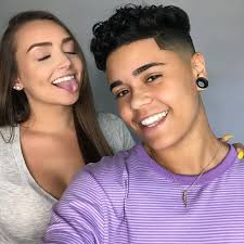 I love how saud isnt like yelling and screaming at her like : 18 Jules And Saud Ideas Cute Youtube Couples Jules Cute Couples