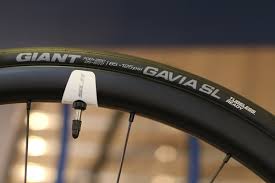 Prix pour reparer un pneu personnes aujourd'hui généralement place plein de travail acharné à l'intérieur décorer la maison en raison du fait vous avez besoin réside dans un adorable maison et confortable. Le Tubeless En Grandes Pompes Chez Giant Pour 2017