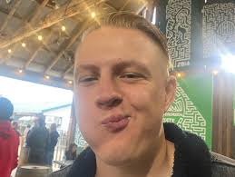 𝓗𝓪𝓵𝓮𝔂 𝓒𝓸𝓵𝓵𝓲𝓮𝓻