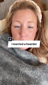 NO CLUTTER BYE #momsoftiktok #declutter #husbandwife #sahm #organizing  #cleaning