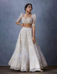 Today, indian brides can choose from a plethora of trends, styles, designs, fabrics, cuts, colours and embellishments. 8 Designers To Consider Your Indian Bridal Wear If You Are A Minimalist Vogue India