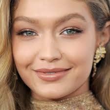 We did not find results for: Gigi Hadid Celebrity Makeup Week