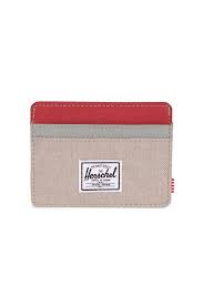 Featuring A Classic Design The Charlie Wallet From Herschel Is A Compact And Convenient Card Holder Herschelsupply Hers Wallet Mens Accessories Rfid Wallet