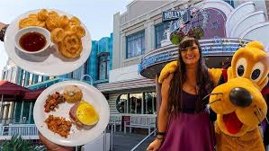 Hollywood & Vine BEST BREAKFAST 🎞️ Disney World Hollywood Studios food  review
