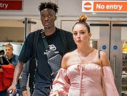 Always earned but never given. Tammy Abraham Gets Over England Snub By Jetting To Barcelona With Girlfriend And Posing For A Selfie With A Fan