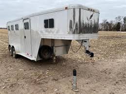3 horse gooseneck slant trailer with dressing room, rear tack, escape door, good floor and good tires. 1995 Featherlite Gooseneck T A 3 Horse Slant Aluminum Livestock Trailer Bigiron Auctions