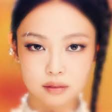 jennie has released her album visualizer for 'zen'