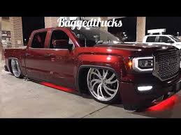 Hay bastante pero aquí sigo chambeando los billetes me están dando bubba kush estoy sembrando y las pacas estoy sacando carros nuevos manejando cada año estoy comprando un mercedes 5−50 ropa de marca bien puesta (y pura fuerza regida, otro pedo) un accidente que cambió a mi vida. Sigo Chambeando Fuerza Regida En Vivo Youtube Youtube Fuerza Instagram