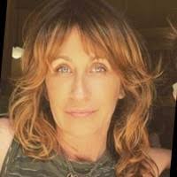 Cindy Becker's Instagram, Twitter & Facebook