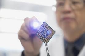 Micron Technology, Inc. (MU) Shares Surge, Challenge 52-Week High