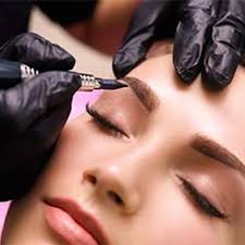 Permanent Makeup Artist
