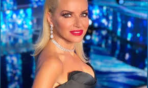 Η ίδια μίλησε στο «tv kous kous» όπου αναφέρθηκε στα επαγγελματικά της αλλά. Maria Mpekatwroy Newsbomb