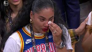 Saw some comments about Ayesha Currys Sea-Dweller. No bezel on it? :  rrolex