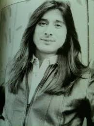 Hello Perry Fam!!! An iconic photo series of Journey 🎶❤️ -NathaLie- *Tap  pics to reveal entire pics*