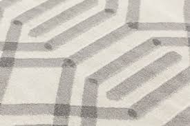 Teppiche in zahlreichen stilen, farben, formen und größen warten bei home24 auf dich ✓ schmücke mit einem vintage teppich deine böden ✓ 0€ versand. Teppich Duna Kilim Von Gan Weiss Grau Made In Design