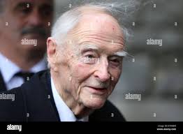 Former taoiseach albert reynolds hi-res stock photography and images