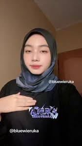 Jilbab pashmina bokep mesum outdoor