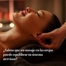 Sabías que masajear tus orejas puede ayudarte a sentirte mejor? ¡Solo 1-2  minutos al día pueden marcar la diferencia! Las orejas están conectadas con  nervios que regulan la digestión, el estrés y