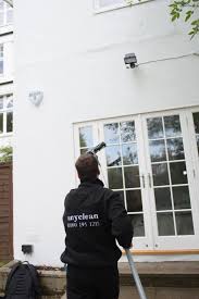 A traditional window cleaning kit consists of several tools you can easily pick up at your local hardware store. Window Cleaning Fulham Sw6