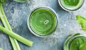 نستعرض في هذا المقال اهم فوائد شرب عصير البرتقال صباحاً مما يجعلنا نحرص على تناوله يومياً، وعدم الاستغناء عنه تماماً لمد الجسم بأعلى معدل من الفيتامينات والمعادن اللازمة له، خاصة مع زيادة ارتفاع معدل الإصابة بالأمراض. 5 Ù…Ø´Ø±ÙˆØ¨Ø§Øª ØªØ²ÙŠØ¯ Ø§Ù„Ø³Ø§Ø¦Ù„ Ø§Ù„Ù…Ù†ÙˆÙŠ Ù„Ø¯Ù‰ Ø§Ù„Ø±Ø¬Ø§Ù„ Ø¹Ù…Ø±ÙŠ