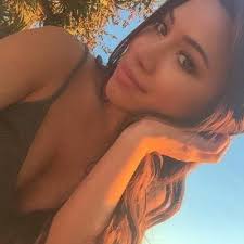 Julia Kelly Spain (@MissJuliaKellyS)