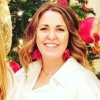 Elizabeth Deweese's Instagram, Twitter & Facebook