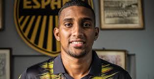 Real España ejerce opción de compra de panameño Aparicio