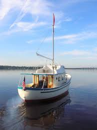 2554b4a40782140a1519b2c10f2fb1b8 Jpg 718 960 Pixels Trawler Boats Tug Boats Cool Boats