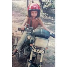 Check spelling or type a new query. Ibuuu Ni Laa Laki U Shuib Throwback Gambar Lama Siti Sarah Sendiri Tak Percaya Muka Suami Dia Berita Steady