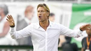 وفاة مدرب نيجيريا السابق في مدينة بنين في جنوب نيجيريا بسكتة. Ù‡ÙŠØ±ÙÙŠÙ‡ Ø±ÙŠÙ†Ø§Ø± Ù‡Ù„ ÙŠØ¯Ø±Ø¨ Ø§Ù„Ù…Ù†ØªØ®Ø¨ Ø§Ù„Ø³Ø¹ÙˆØ¯ÙŠ Ø§Ù„Ø´Ø±Ù‚ Ø§Ù„Ø£ÙˆØ³Ø·