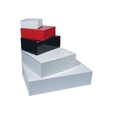 Boites Rigides Brillantes Comptoir De L Emballage Voici une boîte facile et rapide à faire, parfaite pour les cadeaux de dernière minute ! eur