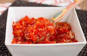 Une Delicieuse Recette Facile De Relish De Piments Forts Recipe Food Stuffed Hot Peppers African Food