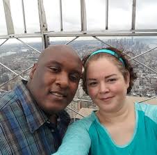 Which store or restaurant sells tamales in Lewisville?