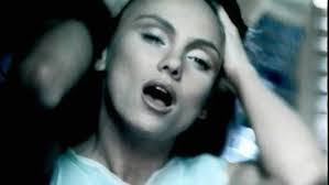 Tina Pray's Instagram, Twitter & Facebook