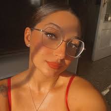 Melania Pérez (@melania_perez)