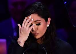 Kobe Bryant's wife, Vanessa Bryant, breaks down in tears during emotional  Staples Center tribute speech