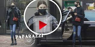 Gruparea fostului antrenor stelist a pierdut inca un meci din debutul campionatului arab. AÈ™a MamÄƒ AÈ™a FiicÄƒ Rebecca Prodan Reghecampf Conduce Un Bolid De Sute De Mii De Euro Pe StrÄƒzile Din CapitalÄƒ Imagini De SenzaÈ›ie Cu Fiica Sexy Impresarei Paparazzi Spynews Ro