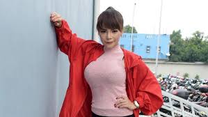 Yeeee seruuu bersama anak2 motor ini pengalaman pertama aku ikutan sama komunitas motor jakarta , seruuu banget!!! This Female Dj Sold Her Dirty Panties For A Lofty Rm13 000 Hype Malaysia