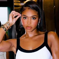 Celebrating these Notable Figures and Celebs who celebrated their birthdays  today and yesterday: 🎙️ Phil Perry: A renowned singer and songwriter,  admired for his smooth tenor voice and timeless blend of soul,