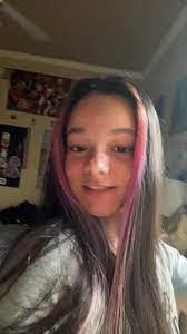 Caroline Cade's Instagram, Twitter & Facebook