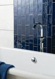 Lapis Dark Blue Brick Tiles Installed Vertically Create An Interesting Feature From The Cosmopolitan Range At The Winc Cores Banheiro