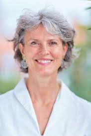 Neue OP-Verfahren für schlanke Füße: Fuß- und Zehenverschmälerung en vogue 