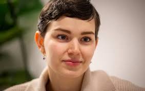 Maria Eduarda Fournier, also known by her internet name Duda, is an  internet personality who has gained recognition as the… Read More: Lucas  Paquetá's Wife, Maria Eduarda Fournier Biography: Age, Spouse, Net