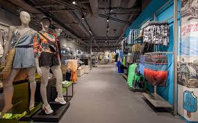 Maybe you would like to learn more about one of these? Berlin Steglitz Sportscheck Weicht Fur Globetrotter