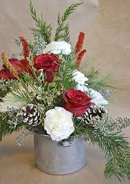I Could Do This Christmas Flower Arrangements Christmas Floral Arrangements Christmas Floral
