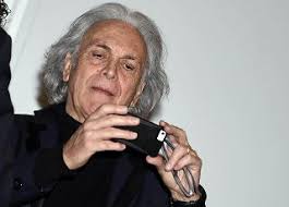Изучайте релизы riccardo fogli на discogs. Ora Sono Riccardo Dei Pooh Il Ritorno Di Fogli Nella Band Sanremo 2016 E Poi Un Anno Di Concerti Photogallery Rai News
