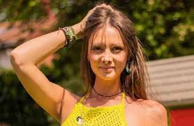 On connaît ainsi le nom du vainqueur. Alexandra Koh Lanta Meconnaissable Les Photos Ch0cs