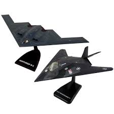 F117 stealth jet fighter crash on september 14 1997 in essex, maryland at air show.listen to the crowds reaction and what the announcer says to try to keep. Inair E Z Build Model Kit B 2 Stealth Bomber F 117 Nighthawk Mightytoy Com